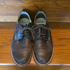 Clarks Men’s Dark Brown Leather Lace-Up Oxfords